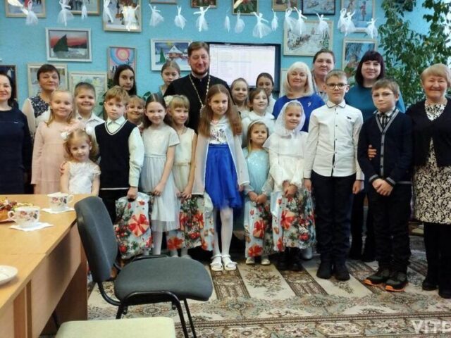 Рождественский праздник прошел в храме священномученика Владимира