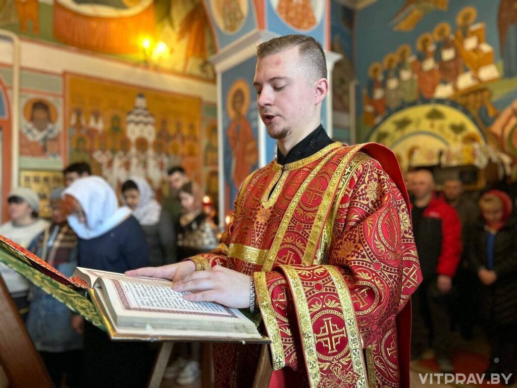 В Неделю о Страшном суде епископ Евсевий совершил Литургию в храме сщмч. Харлампия аг. Новка