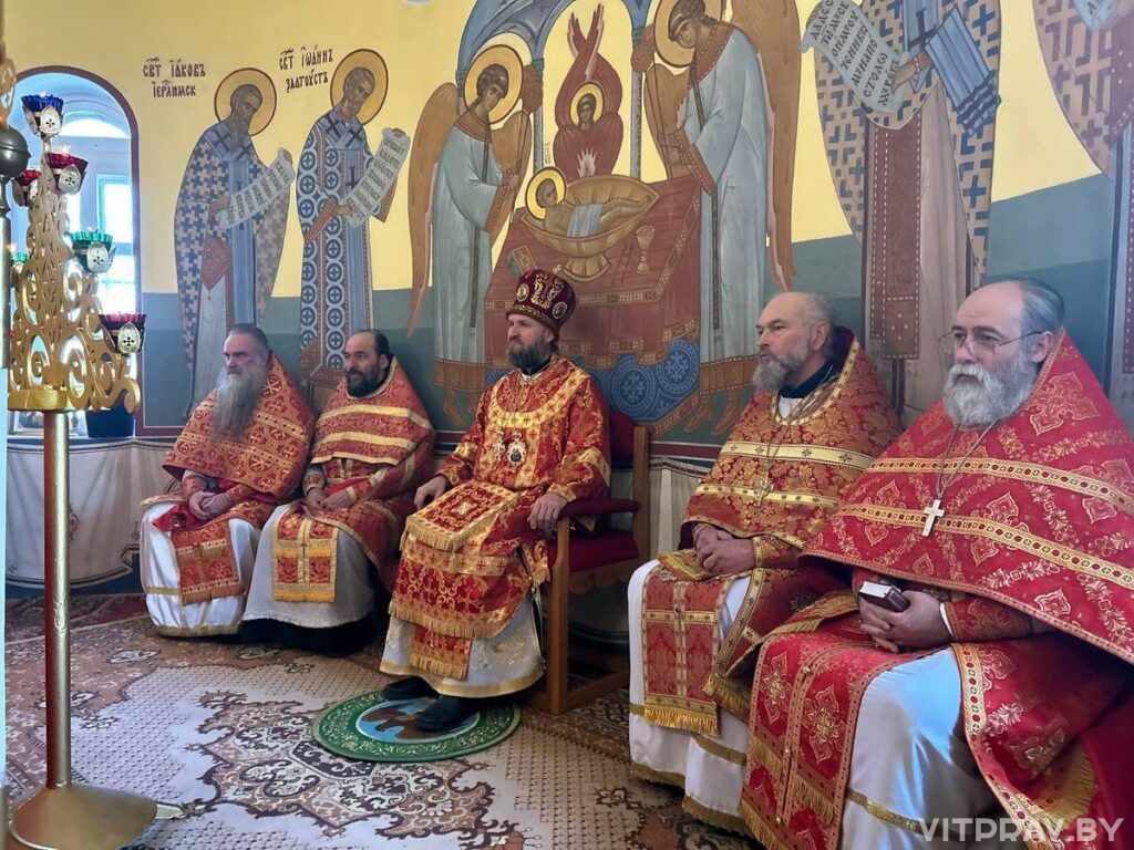 В Неделю о Страшном суде епископ Евсевий совершил Литургию в храме сщмч. Харлампия аг. Новка