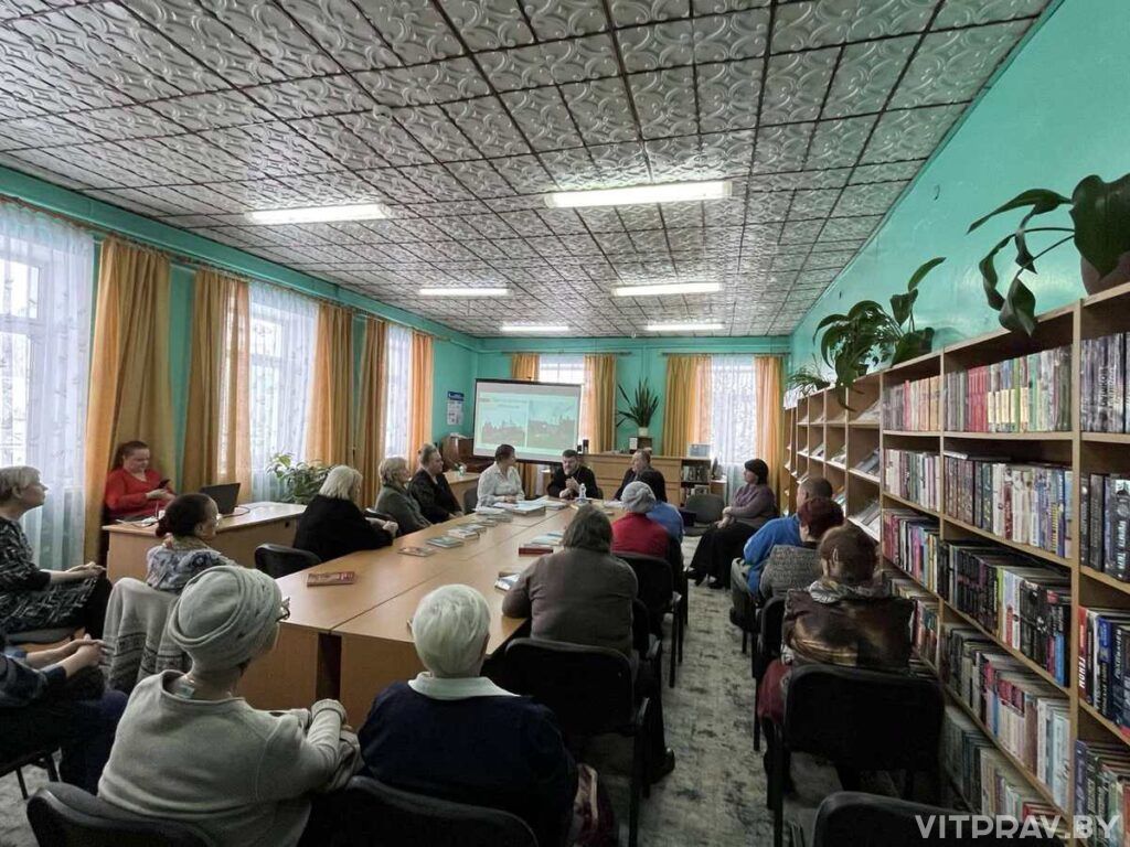 В центральной районной библиотеке г. п. Шумилино состоялась презентация духовно-просветительского издания "Шумилинщина православная"