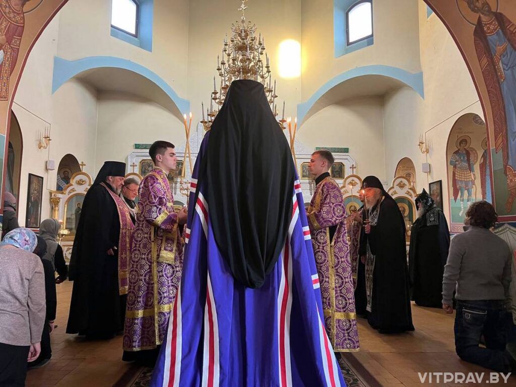 В четверг первой седмицы епископ Евсевий совершил повечерие с чтением Великого покаянного канона в Троицком Марковом монастыре Витебска