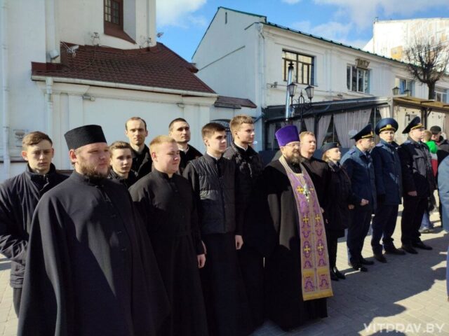 Представители Витебской духовной семинарии приняли участие в в митинге, посвященном 82-й годовщине трагедии в деревне Хатынь