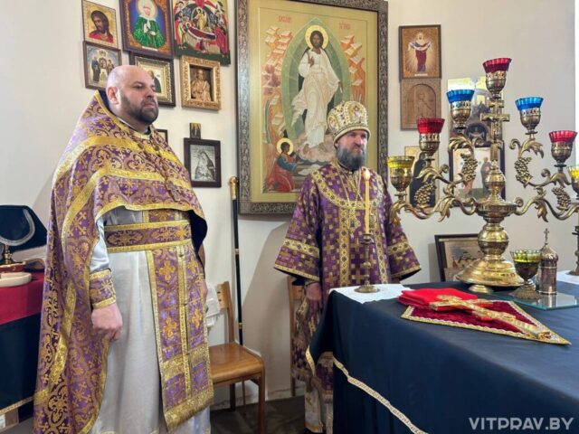 В Неделю Крестопоклонную епископ Евсевий совершил Литургию в храме мученицы Раисы