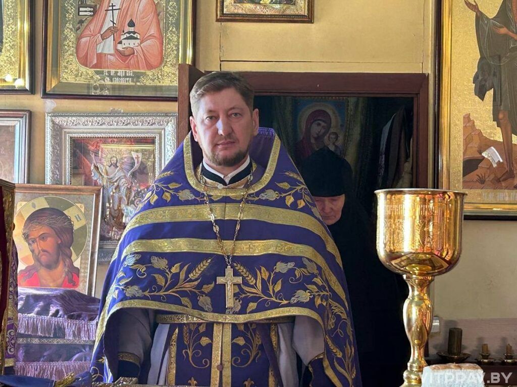 Епископ Евсевий совершил Литургию в храме святителя Николая Чудотворца Новолукомля