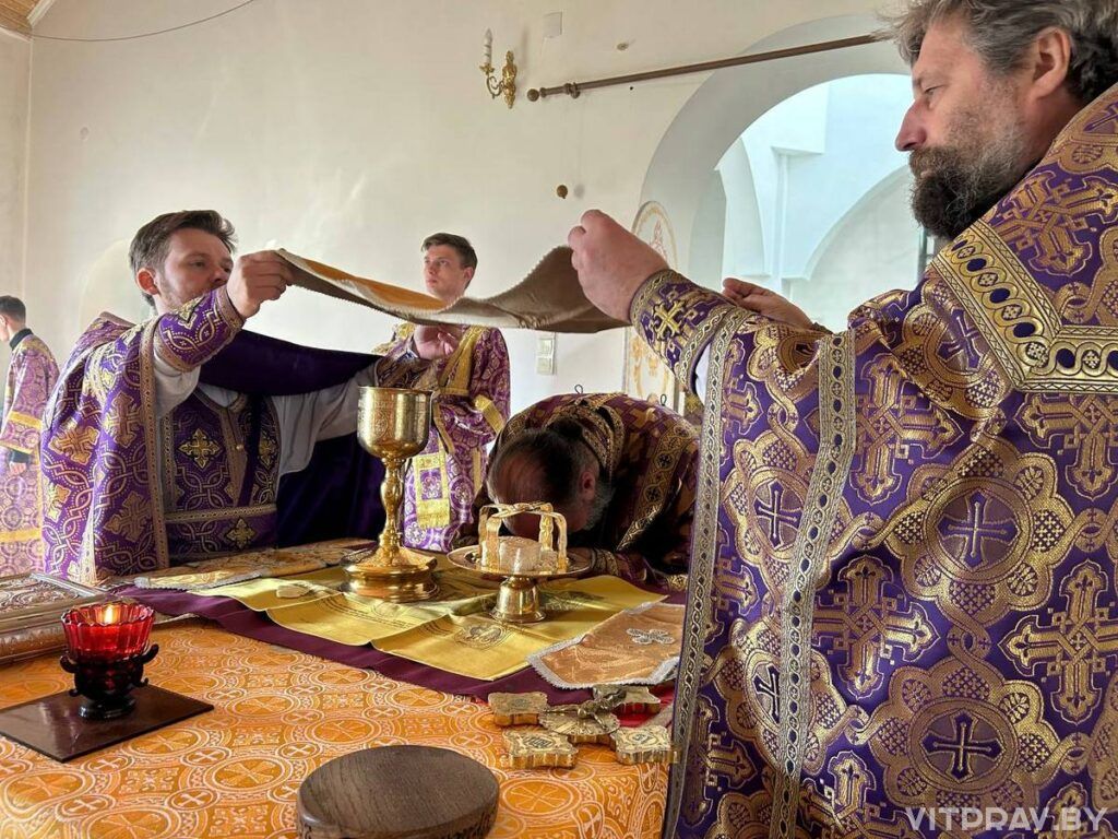 В Неделю четвертую Великого поста епископ Евсевий совершил Литургию в храме святой равноапостольной царицы Елены аг. Кировская