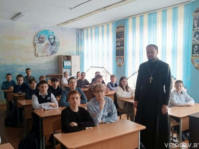 Иерей Александр Козлов побеседовал с подростками о причинах и последствиях суицида