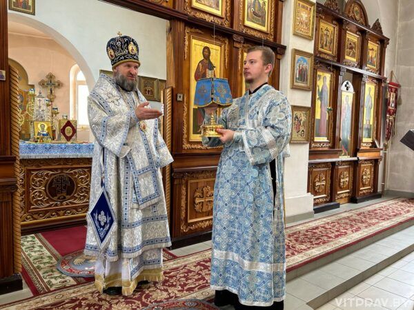 В субботу акафиста епископ Евсевий совершил Литургию в храме святого великомученика Целителя Пантелеимона г.п. Руба