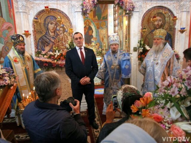 В праздник Благовещения митрополит Вениамин совершил Литургию в сослужении архиепископа Димитрия и епископа Евсевия