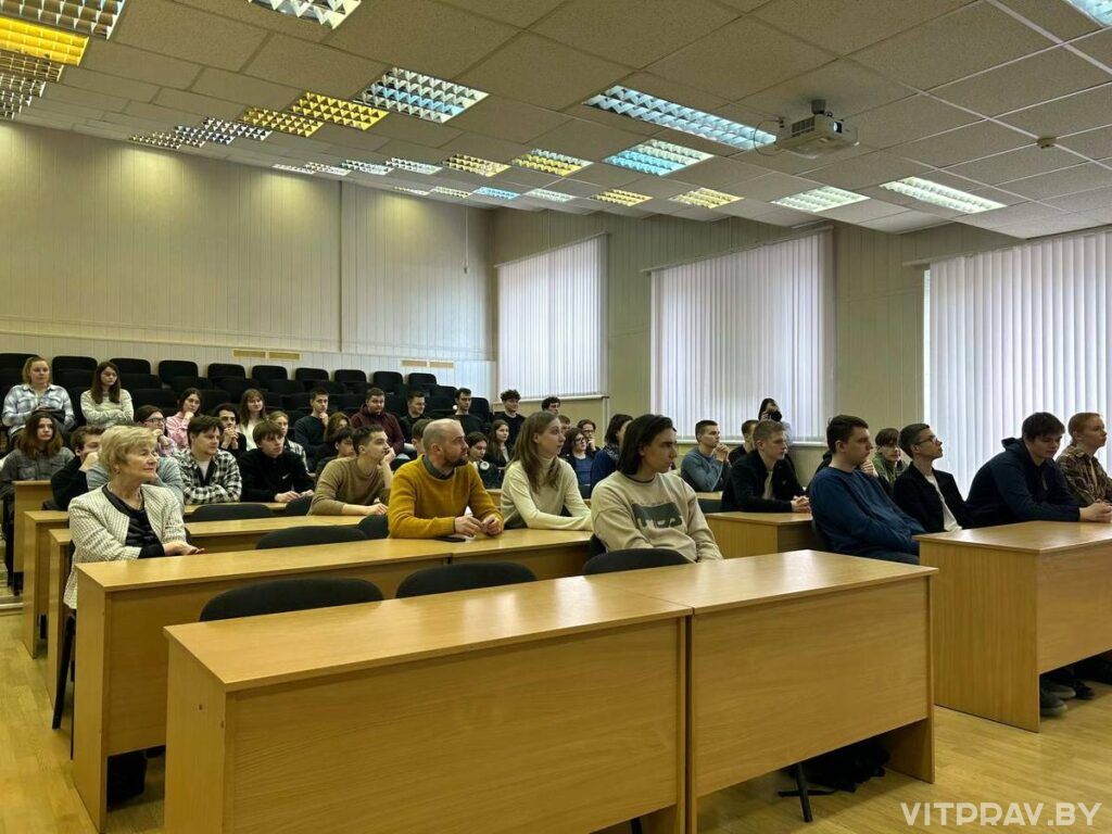 Епископ Евсевий побеседовал о семейных ценностях со студентами ВГТУ