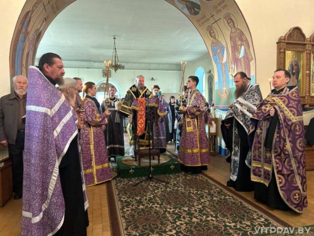 В канун Великого Пятка Епископ Евсевий возглавил утреню с чтением 12 страстных Евангелий в Свято-Троицком Марков монастыре г. Витебска