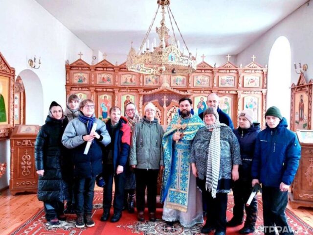 Сотрудники ТЦСОН Железнодорожного района приняли участие в праздничной Литургии в храме святого мученика Лонгина Сотника Витебска