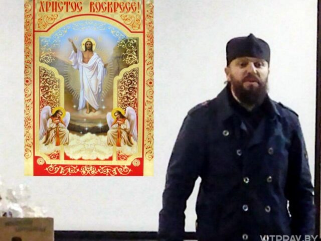 В праздник Пасхи диакон Александр Гончарук посетил ИУОТ № 9 Витебска