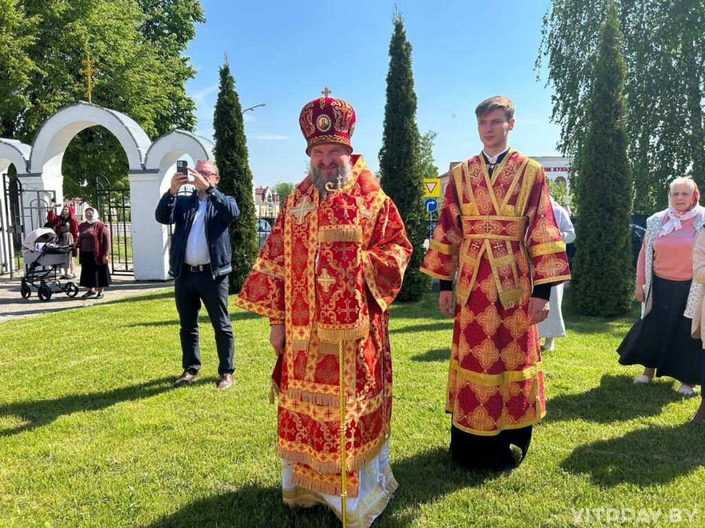 Епископ Евсевий возглавил престольный праздник в храме святителя Николая Чудотворца Сенно
