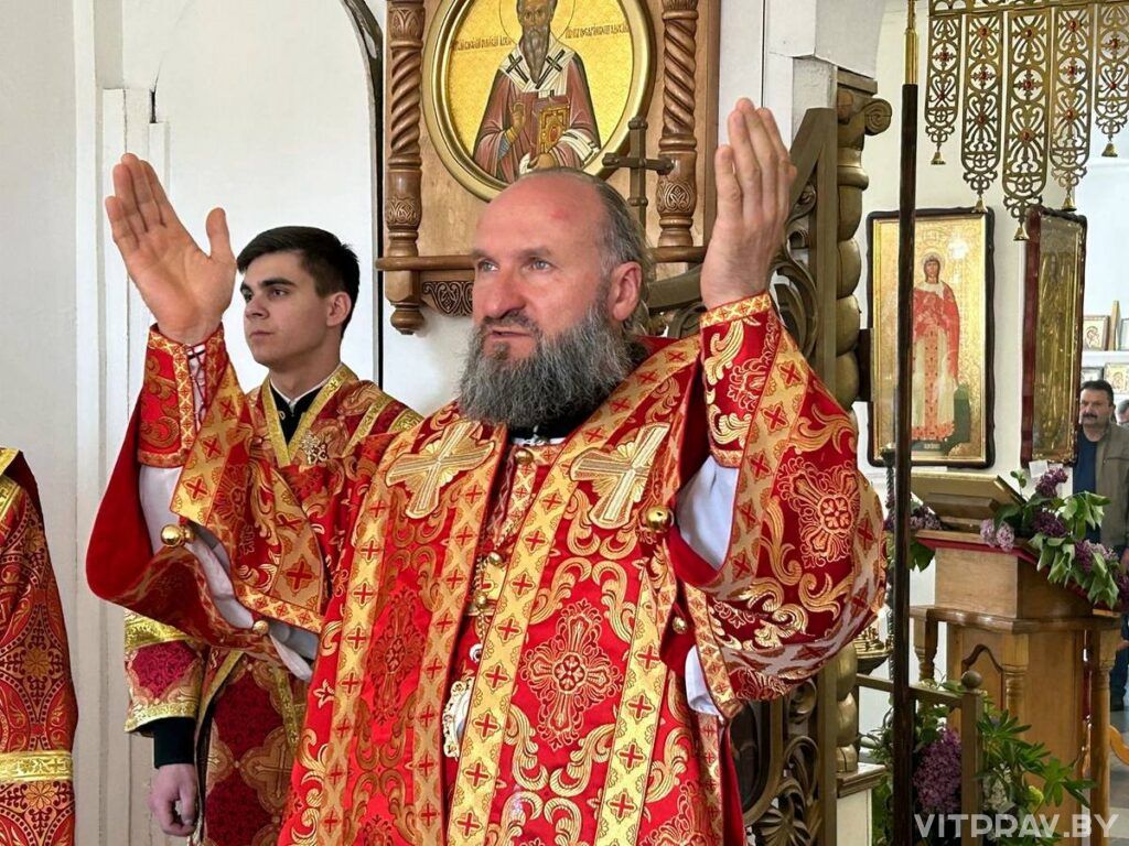 Епископ Евсевий возглавил престольный праздник в храме святителя Николая Чудотворца Сенно