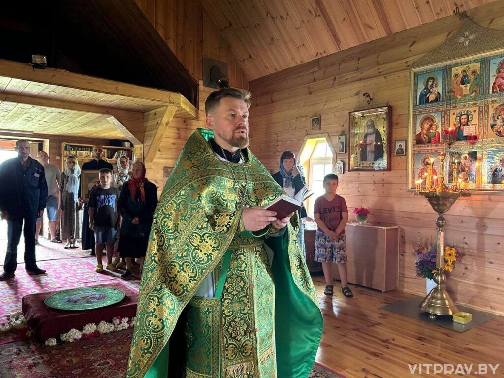 Епископ Евсевий возглавил Литургию в храме преподобного Сергия Радонежского аг. Копти