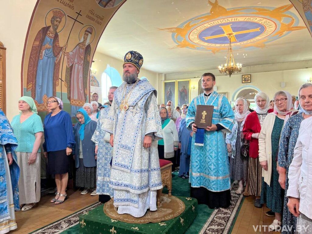 Епископ Евсевий возглавил престольное торжество в храме Казанской иконы Божией Матери Троицкого Маркова монастыря Витебска