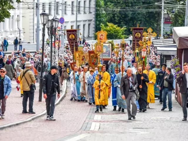 В Витебске торжественно отметили праздник Успения Пресвятой Богородицы. Фоторепортаж