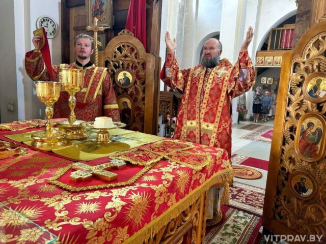 Епископ Евсевий возглавил престольный праздник в храме великомученика и целителя Пантелеимона Витебска