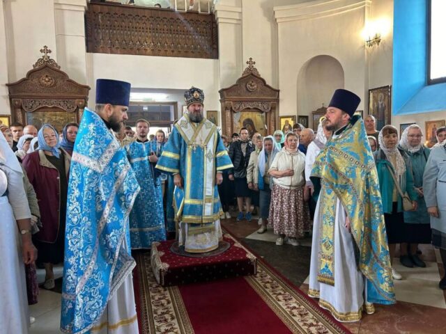В праздник Рождества Пресвятой Богородицы епископ Евсевий возглавил престольное торжество в одноименном храме г. Орши