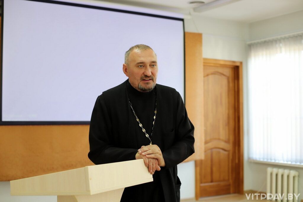 Иерей Иоанн Вабищевич встретился с посетителями отделений дневного пребывания ТЦСОН Лепельского района