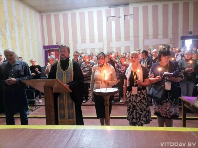 Участники группы милосердия храма Святой Живоначальной Троицы г. Городка посетили Максимовский социальный пансионат "Северный"