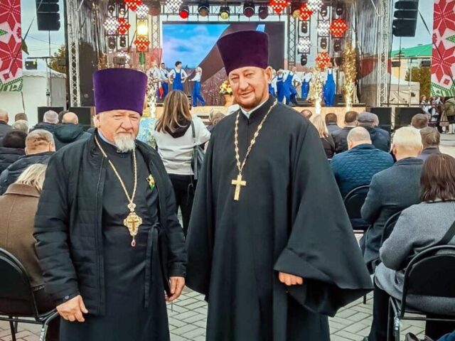Протоиерей Владимир Коледа и протоиерей Владимир Коржановский приняли участие в торжественной церемонии чествования передовиков агропромышленного комплекса
