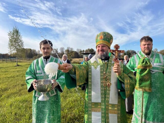 Епископ Евсевий возглавил престольное торжество в храме святого преподобного Сергия Радонежского д. Копти
