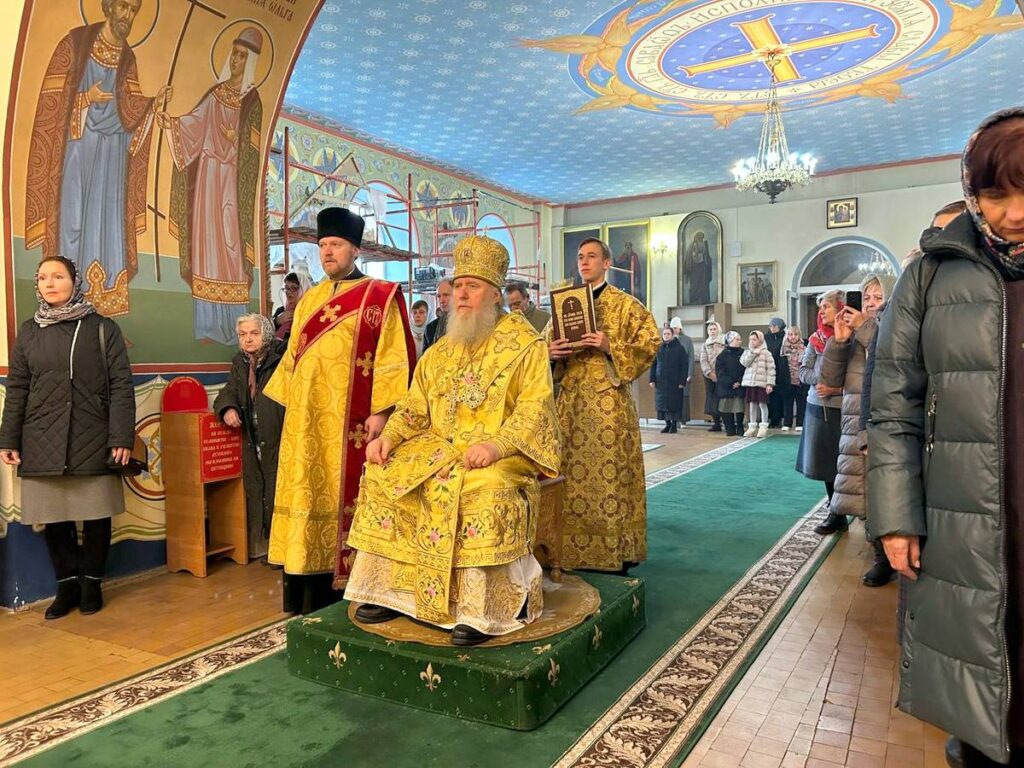 В Неделю 19-ю по Пятидесятнице архиепископ Димитрий совершил Литургию в Свято-Троицком Марковом монастыре Витебска
