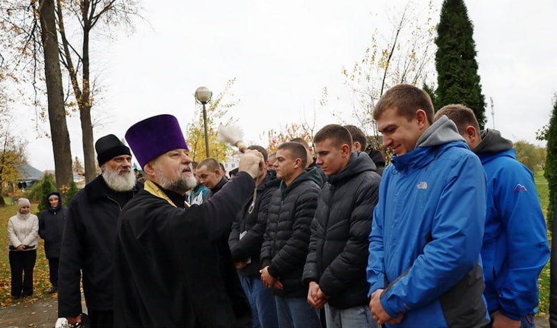Протоиерей Николай Волочкович принял участие в патриотической акции "День призывника"