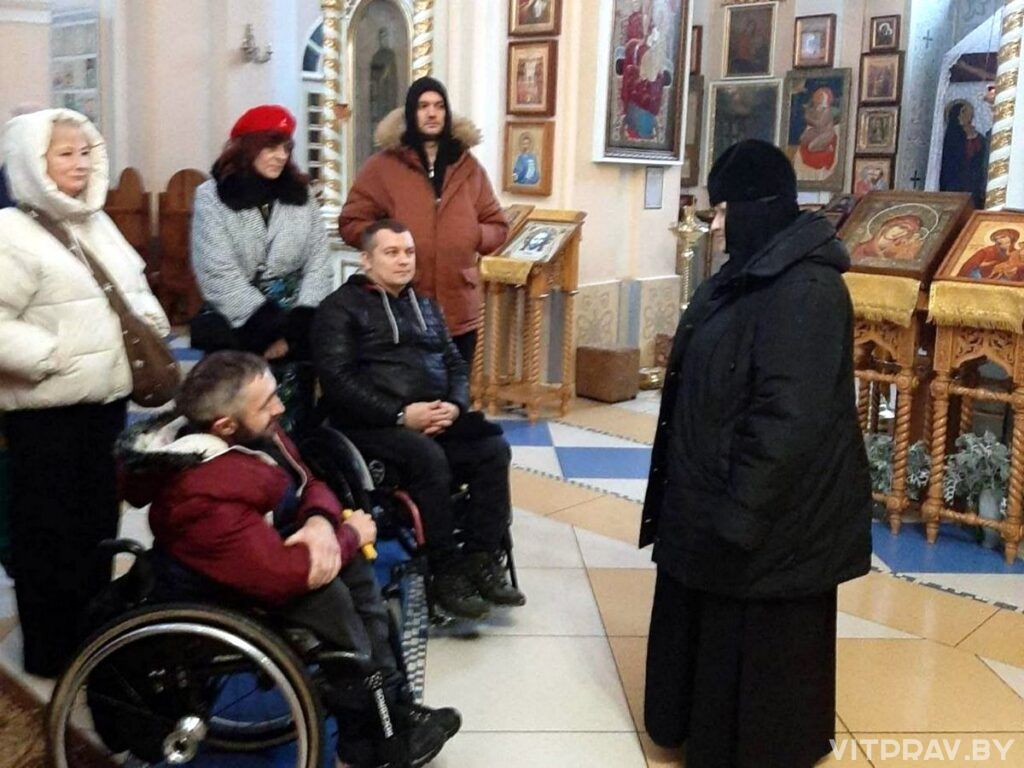 Покровский монастырь Толочина посетили представители МАИ «Аппарэль»