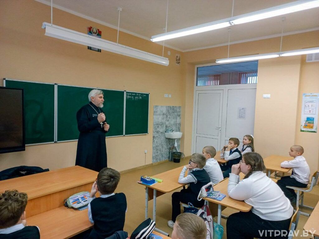 Иерей Сергий Федосеев провел в рамках районных Рождественских чтений уроки духовности