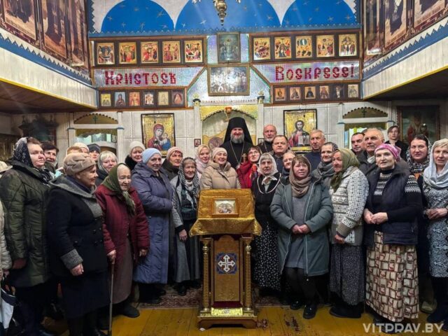 Епископ Евсевий возглавил всенощное бдение в канун престольного праздника в храме святителя Николая Чудотворца Дубровно