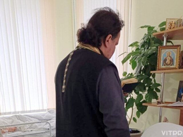 Иерей Николай Скобей посетил хоспис