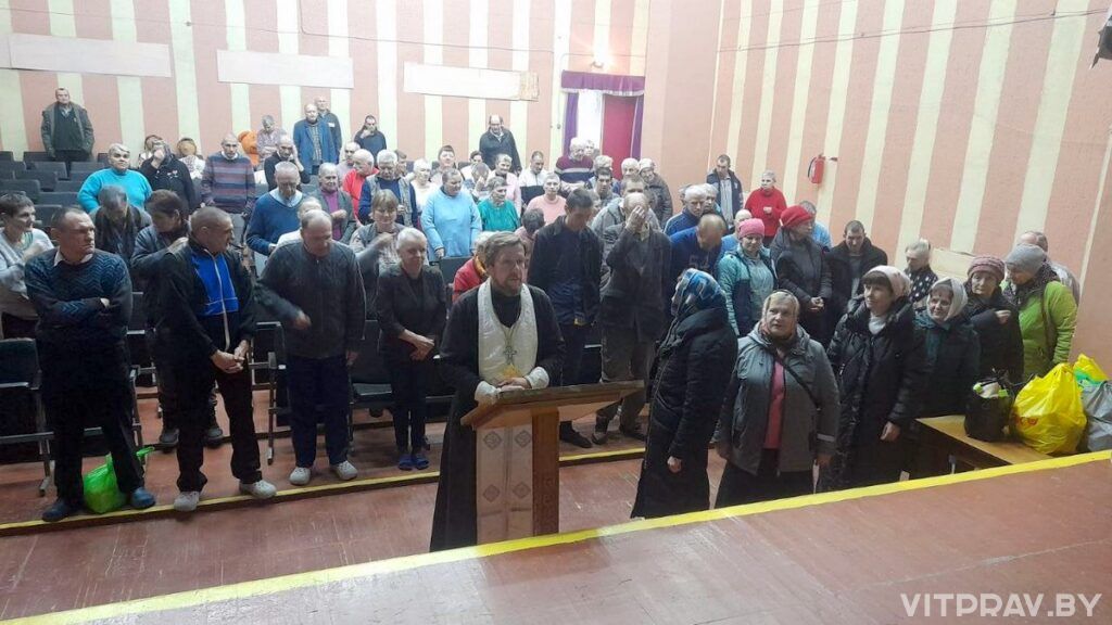 Участники группы милосердия Свято-Троицкого храма Городка посетили Максимовский социальный пансионат "Северный" 