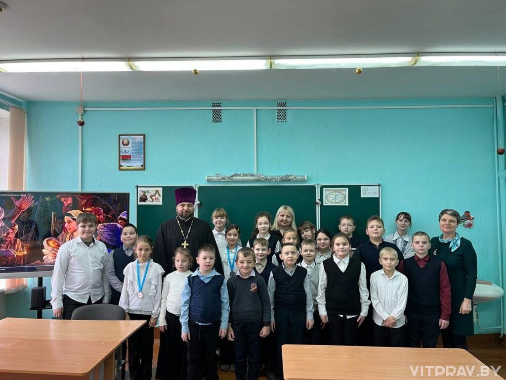 Протоиерей Сергий Лешкевич принял участие в советах профилактики в школах Лепельского района