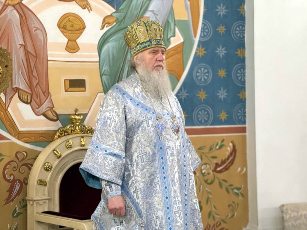 В праздник Сретения Господа Бога и Спаса нашего Иисуса Христа архиепископ Димитрий возглавил Литургию в Успенском кафедральном соборе Витебска