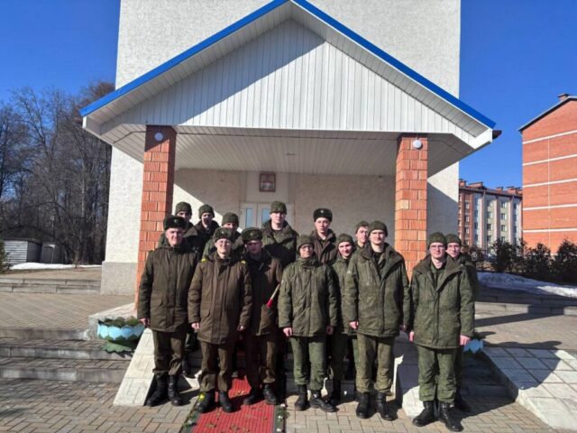 Военнослужащие посетили храм иконы Божией Матери "Неупиваемая чаша"