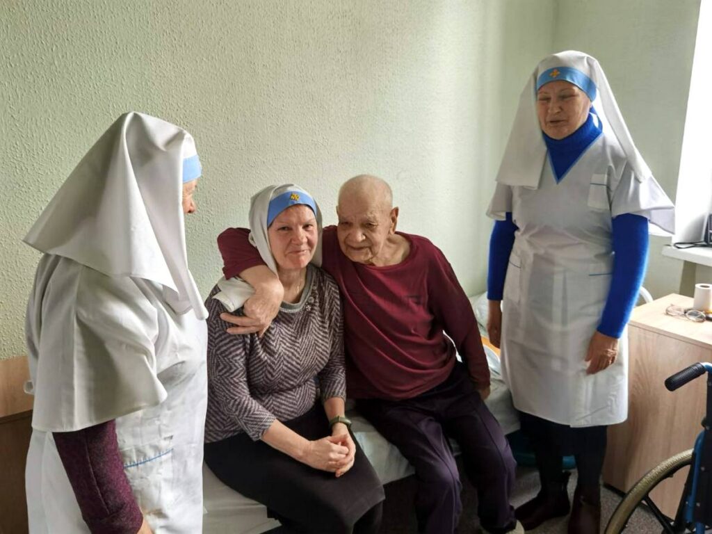 Иерей Иоанн Вабищевич посетил Пышнянскую больницу сестринского ухода