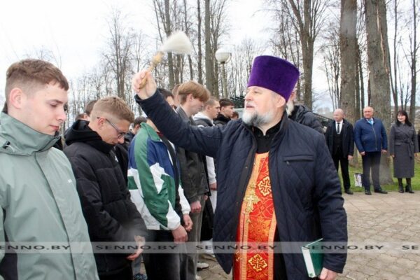 Протоиерей Николай Волочкович принял участие в Дне призывника