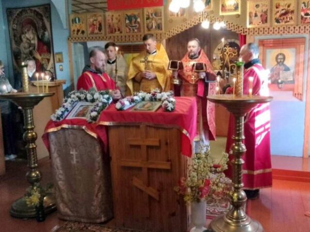 В храме Иверской иконы Божией Матери аг. Крынки прошел престольный праздник