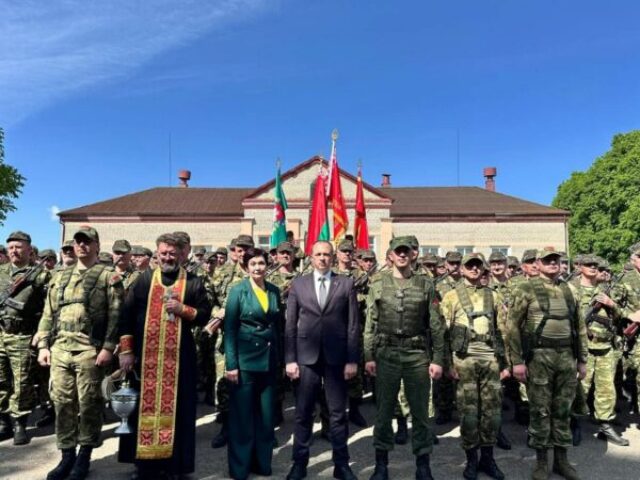 Иерей Сергий Денищиц принял участие в торжественной церемонии принятия военной присяги