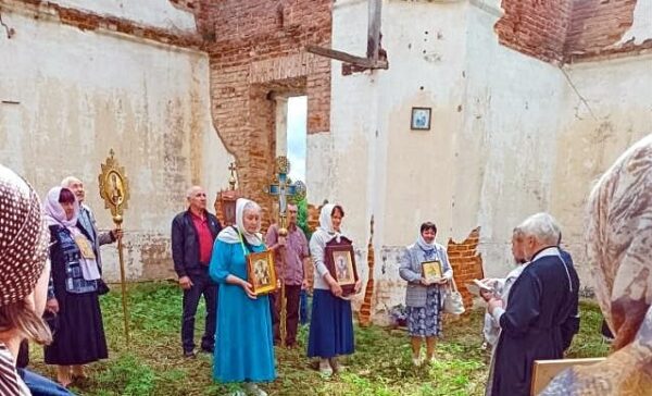 В Чашниках состоялся крестный ход в день памяти святителя Николая Чудотворца