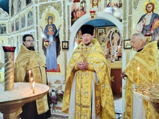 В храме святителя Николая Чудотворца Новолукомля прошел престольный праздник