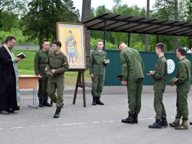 Икона священномученика Георгия Победоносца прибыла в артиллерийскую бригаду СЗОК