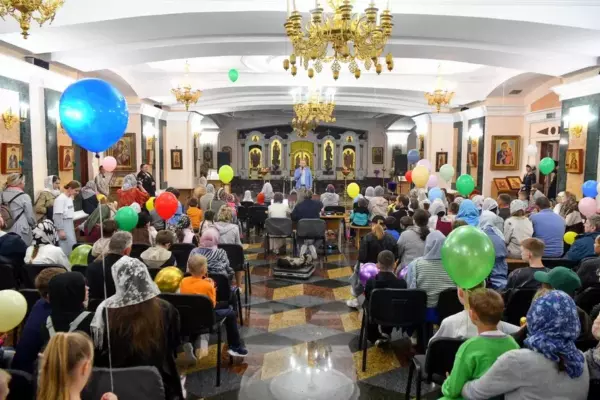В храме Преображения Господня Витебска прошел епархиальный праздник «День защиты детей, семьи и семейных ценностей» 