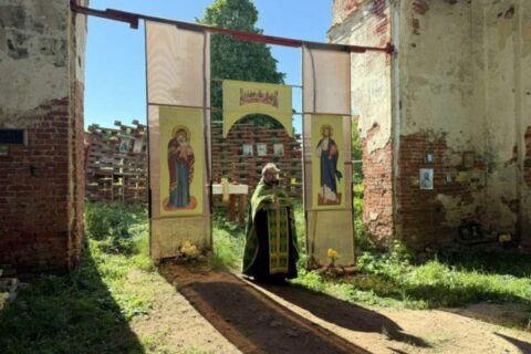 Иерей Георгий Слезник посетил деревню Белая Церковь