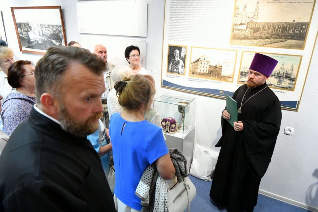 Выставка, приуроченная к 220-летию Витебской духовной семинарии, открылась в Витебском областном краеведческом музее