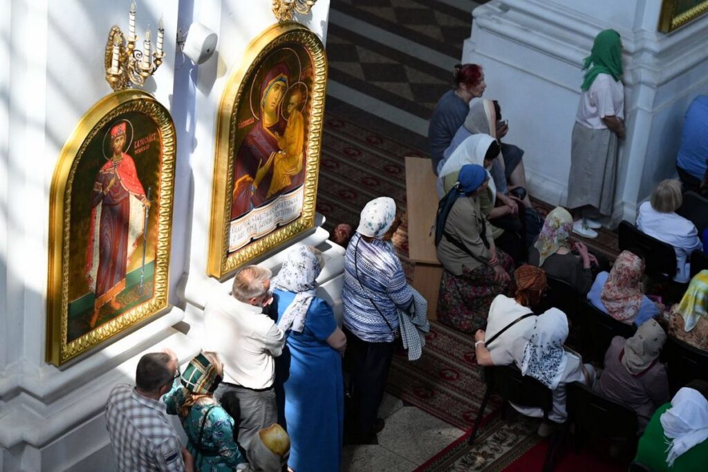 Оренбургский камерный хор выступил в Успенском кафедральном соборе Витебска в рамках празднования 220-летия Витебской духовной семинарии