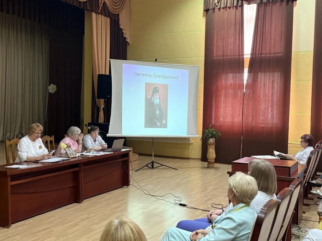 Инна Костюкович побеседовала с медиками о житии и подвиге святителя Луки
