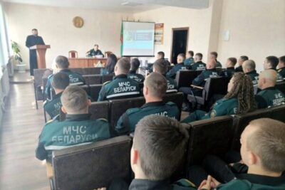 протоиерей Сергий Лешкевич провел в Лепельском районном отделе по чрезвычайным ситуациям встречу-беседу на тему: «Семья без сквернословия»